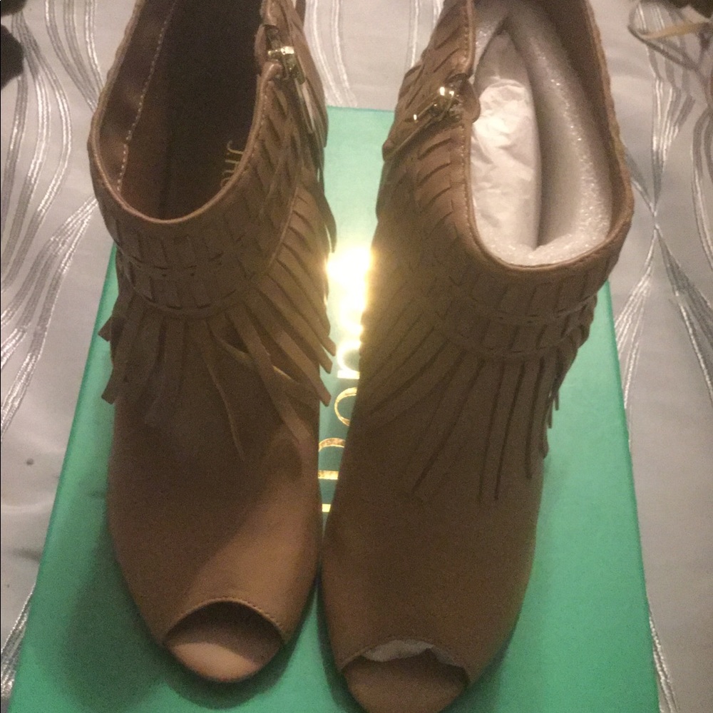 JRenee Bootie